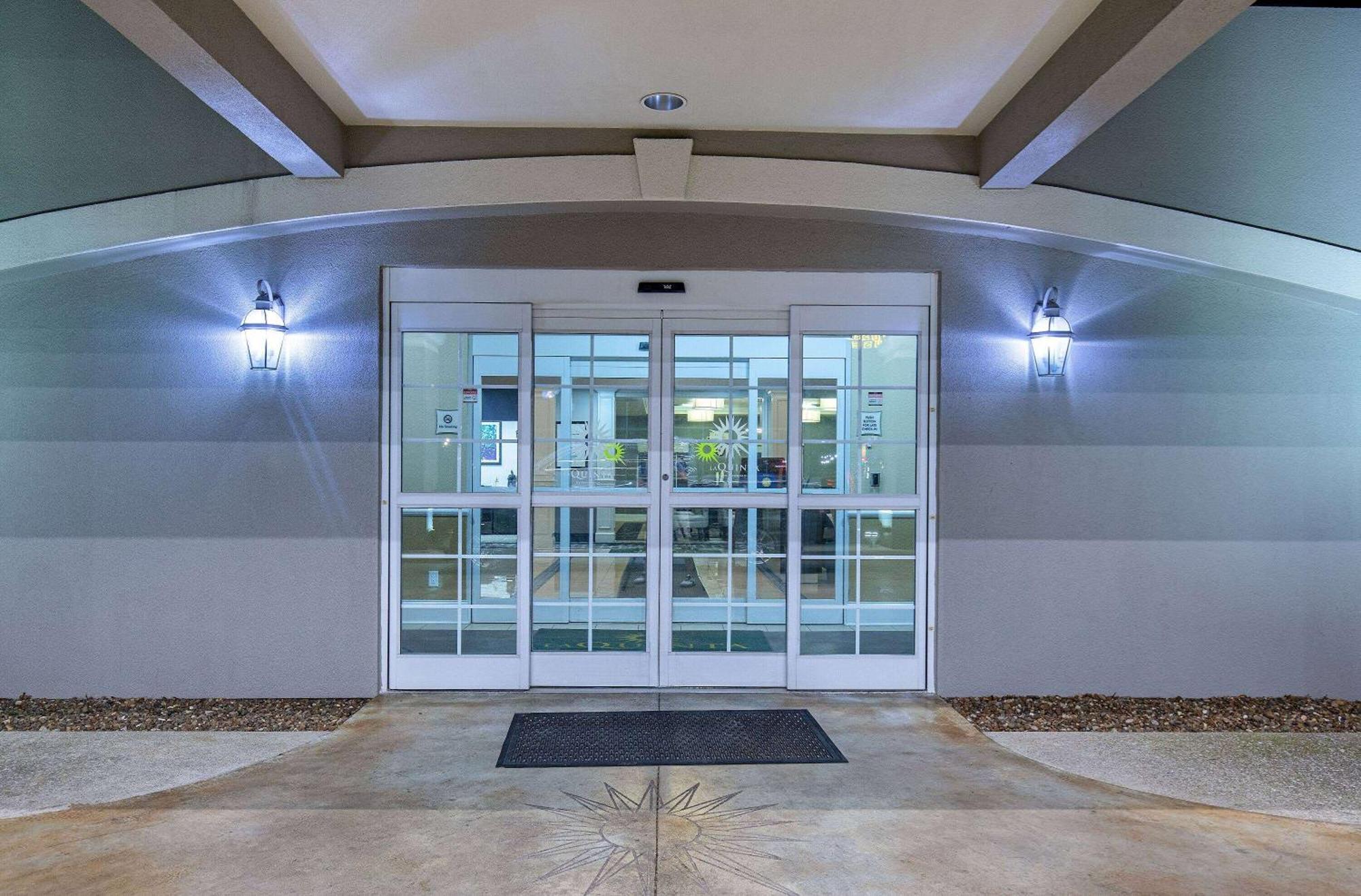 La Quinta By Wyndham Боулинг Грийн Екстериор снимка